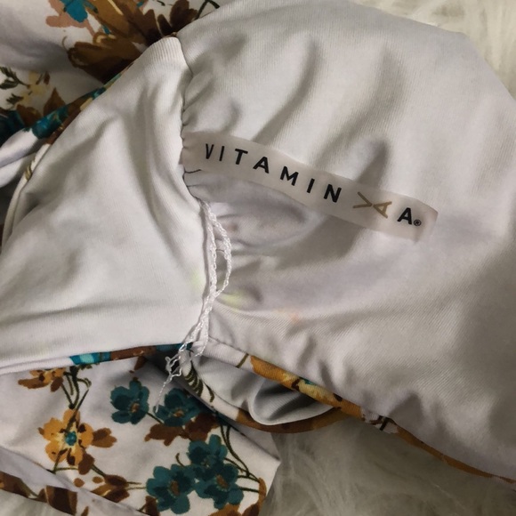 Vitamin A front tie swim top - Picture 6 of 7